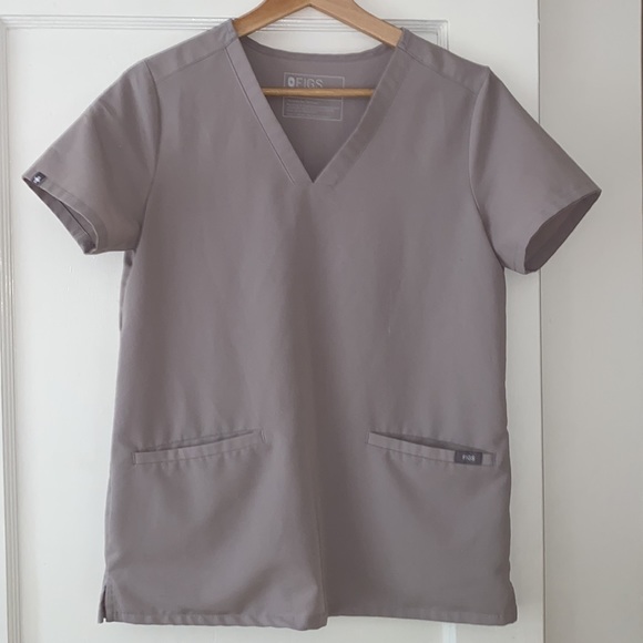 Figs Slate (sold out color) size x-small Casma 3 pocket scrub top. - Picture 2 of 8